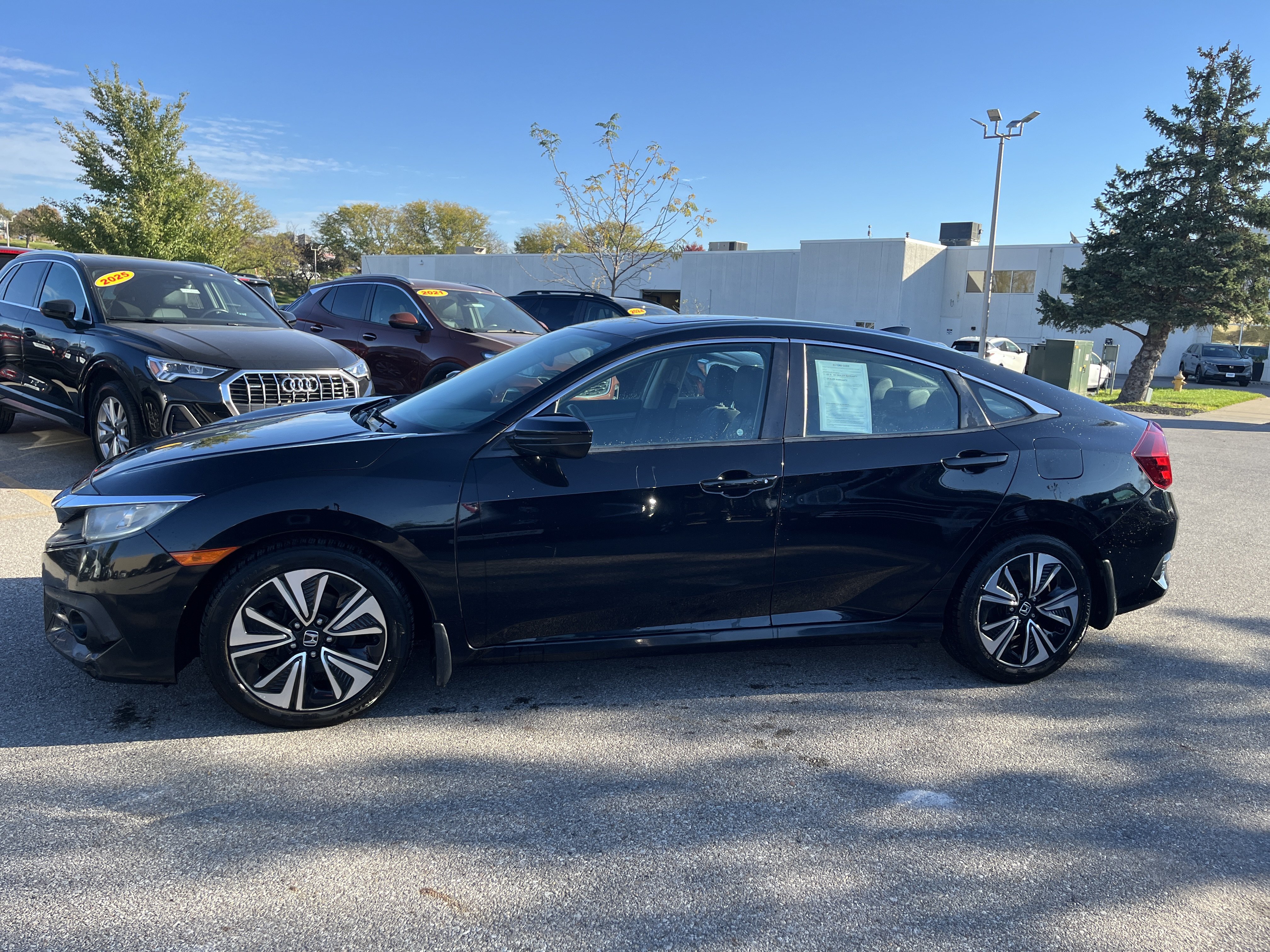 Used 2017 Honda Civic EX-L image 7
