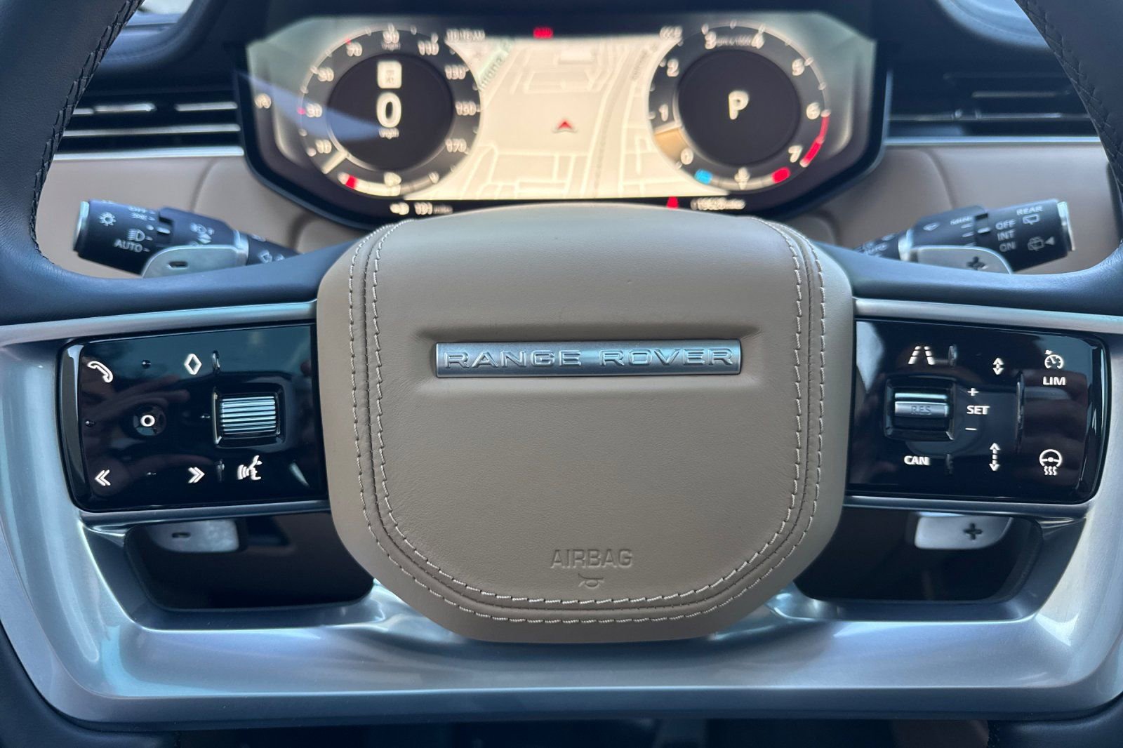 Certified 2023 Land Rover Range Rover SE image 27