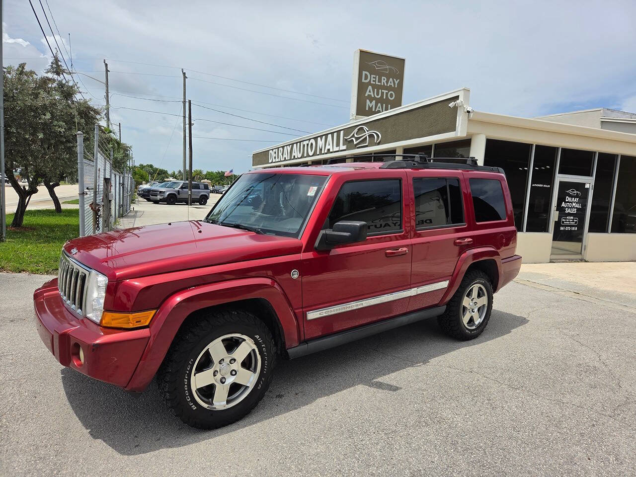 Used 2010 Jeep Commander Sport w/ Sun/Sound Group AWD/4WD image 1