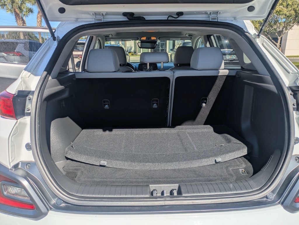 Used 2021 Hyundai Kona Limited FWD image 13