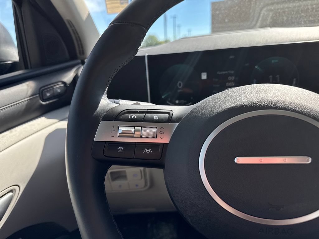Certified 2026 Hyundai Tucson Limited AWD/4WD image 31