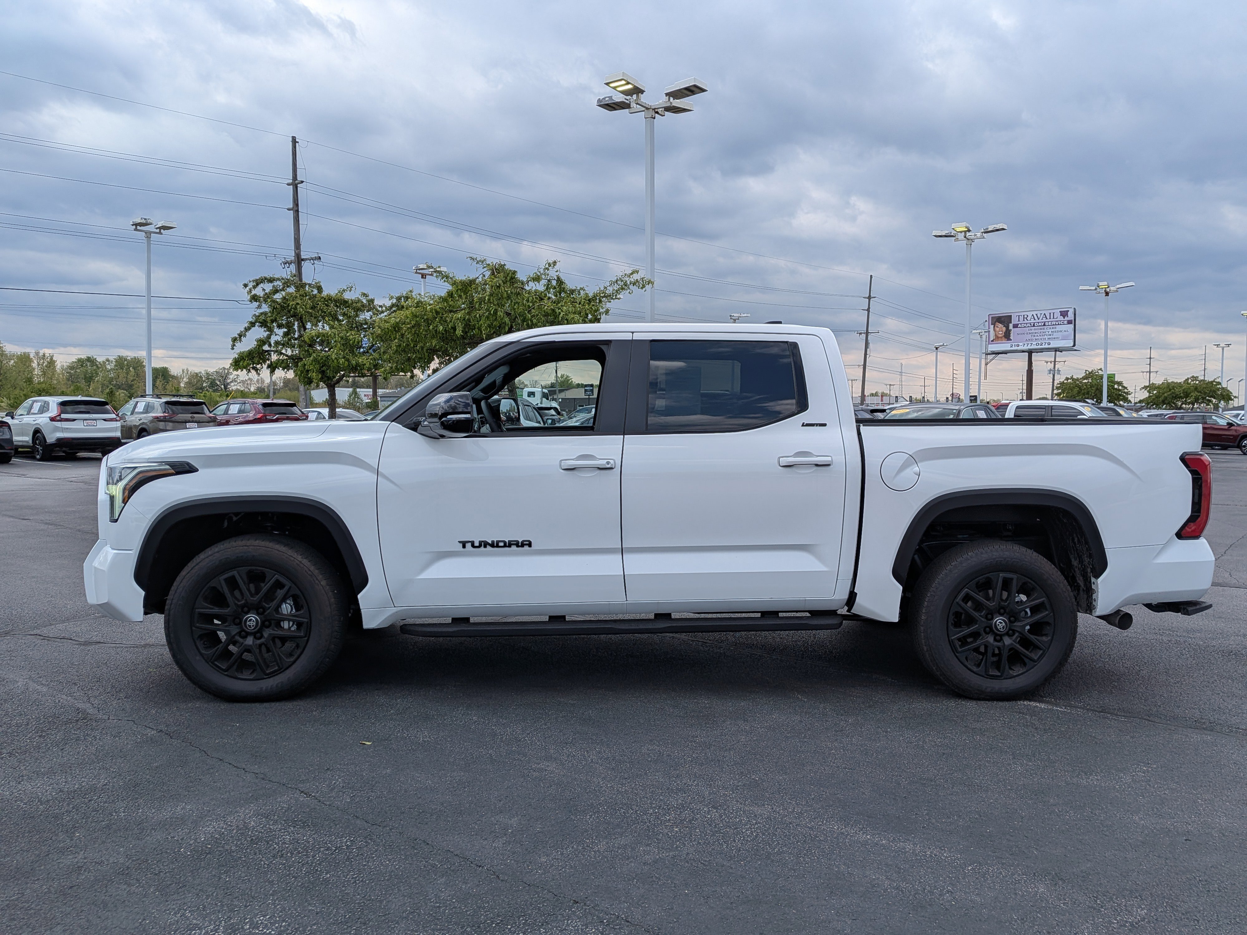 Used 2026 Toyota Tundra Limited AWD/4WD image 5