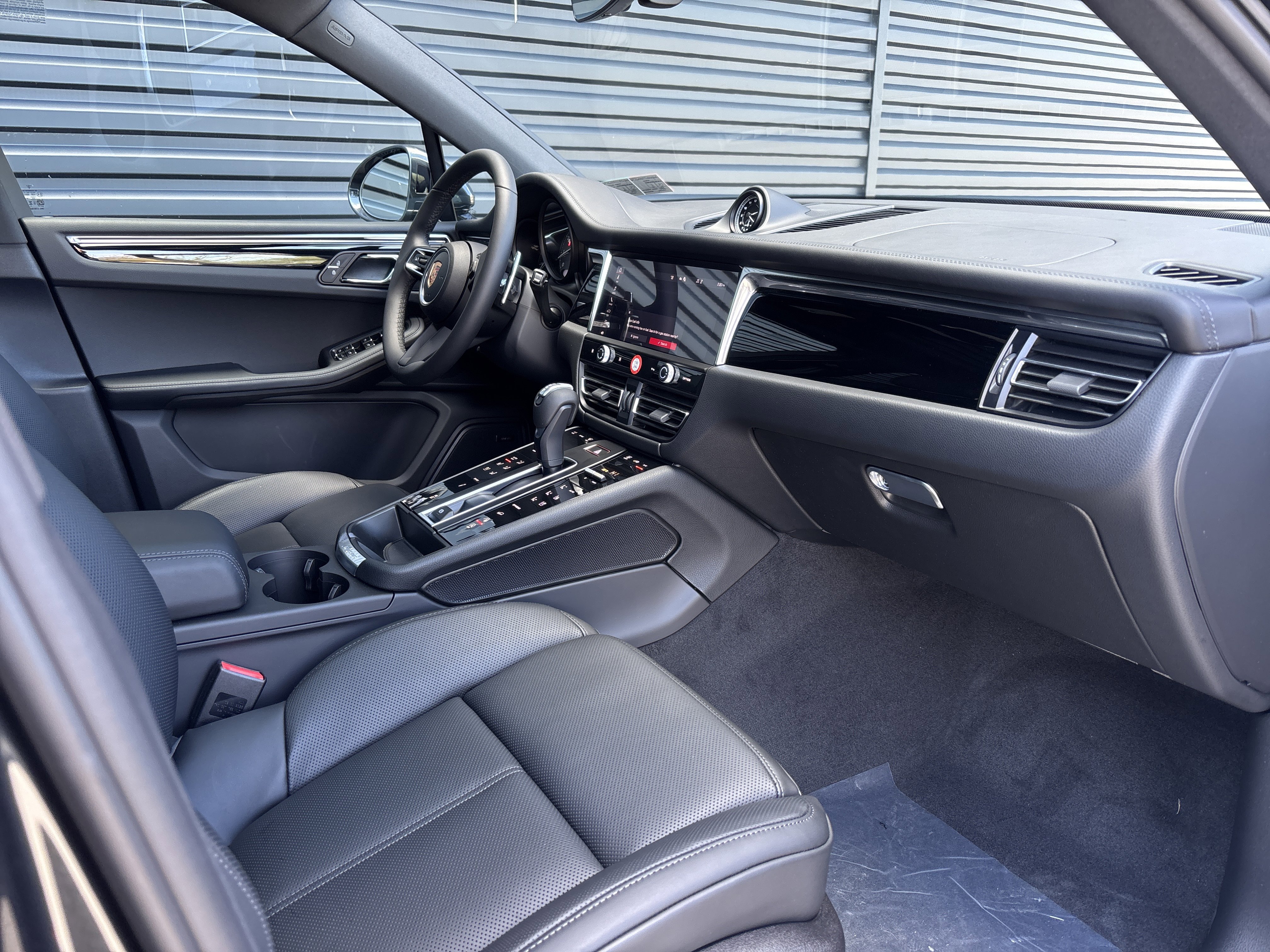 New 2026 Porsche Macan S AWD/4WD image 13