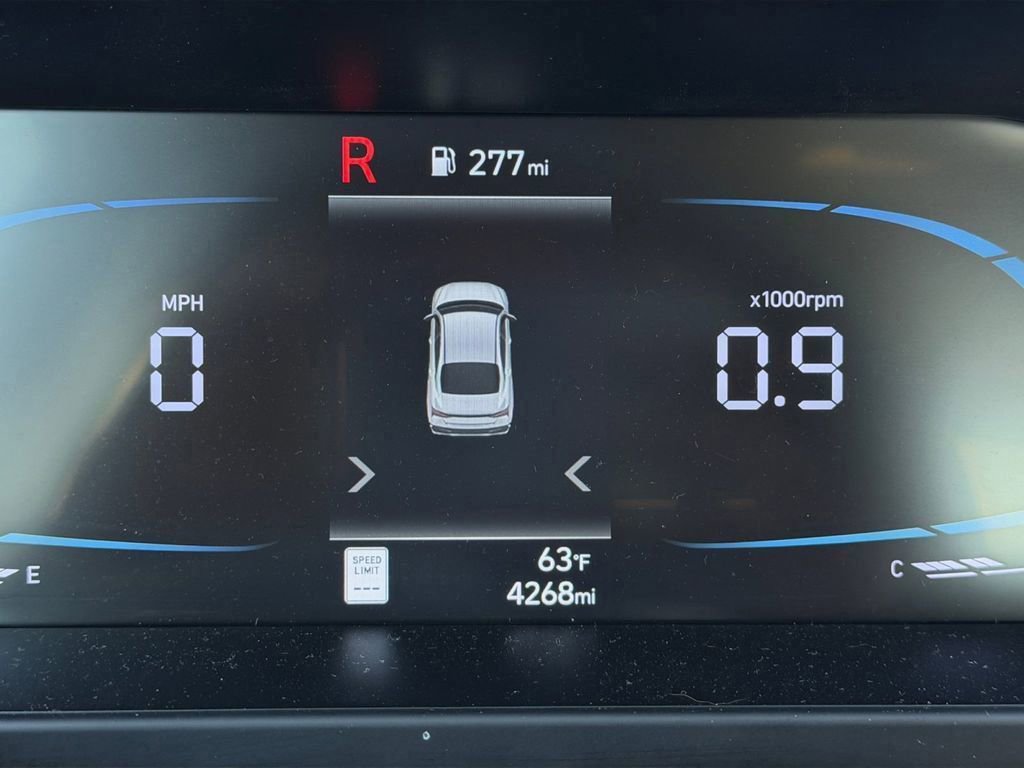 Used 2025 Hyundai Elantra Sport image 20