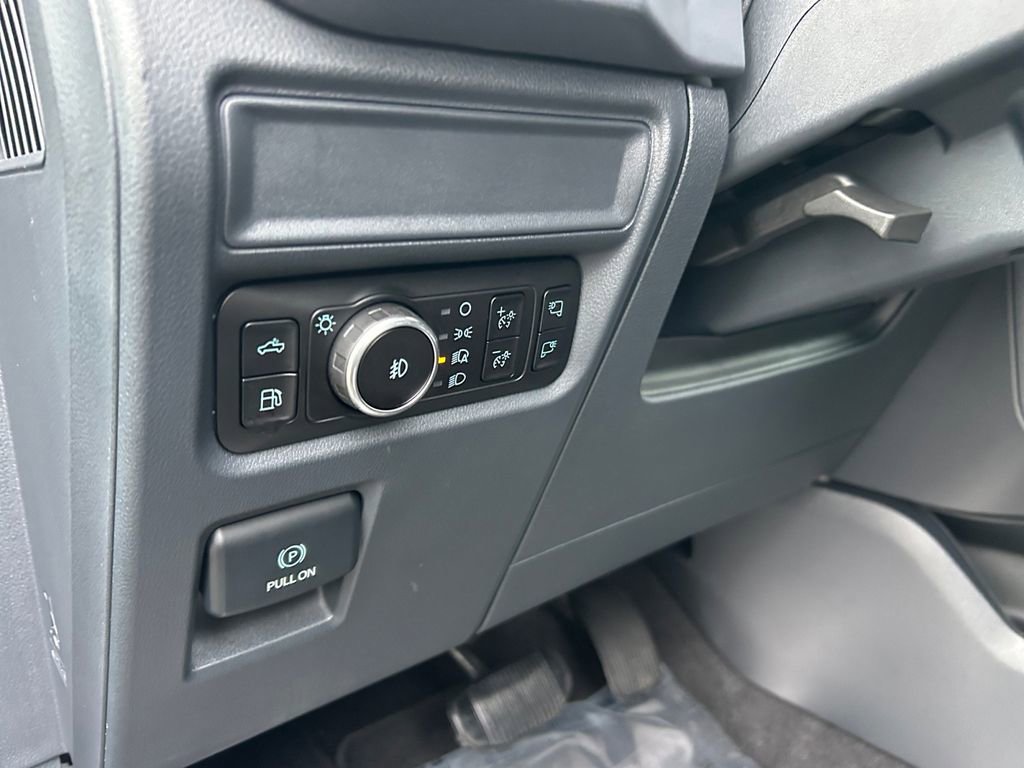 Used 2025 Ford F150 XLT w/ Equipment Group 302A MID image 21