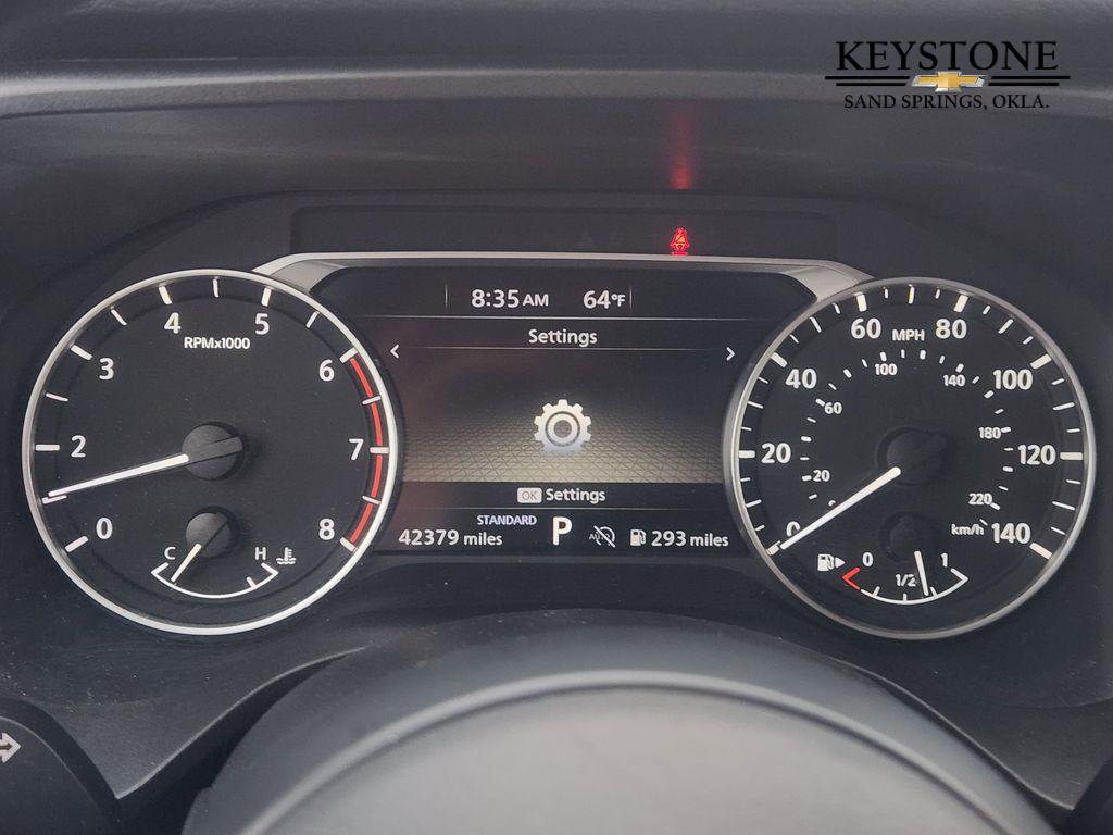 Used 2024 Nissan Rogue SV image 16