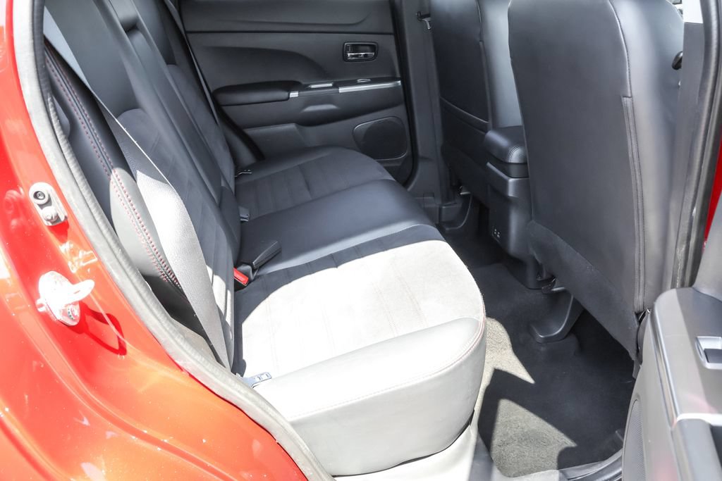 Used 2024 Mitsubishi Outlander Sport SE AWD/4WD image 31