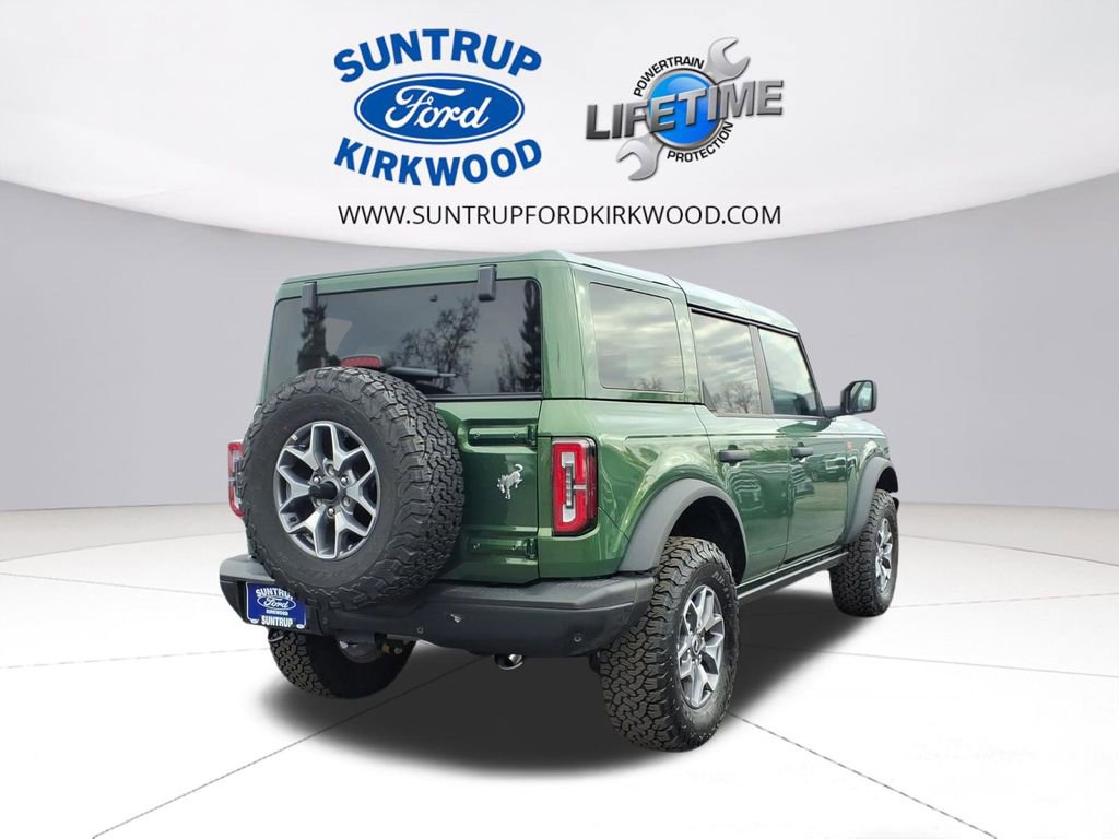 Used 2025 Ford Bronco Badlands AWD/4WD image 3
