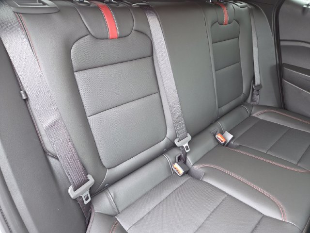 New 2026 Chevrolet Trax RS w/ Sunroof Package FWD image 20