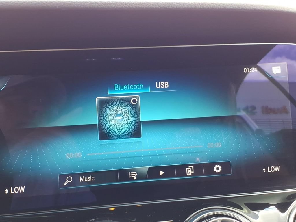 Used 2023 Mercedes-Benz E 450 Cabriolet image 26