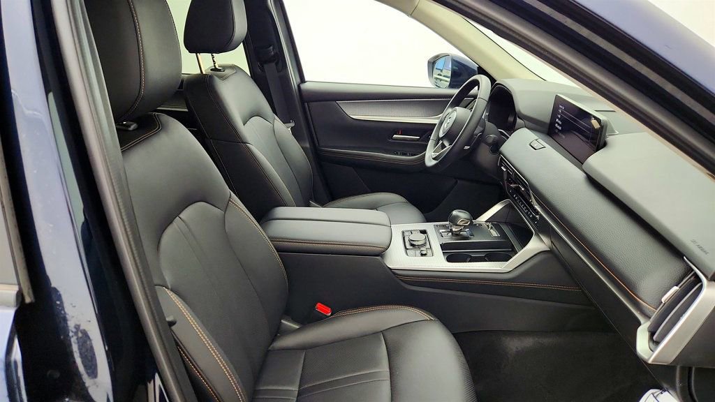 Used 2025 MAZDA CX-90 Plug-In Hybrid w/ Preferred AWD/4WD image 25