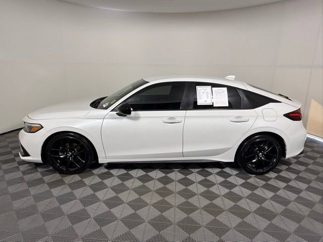 Used 2023 Honda Civic Sport image 3