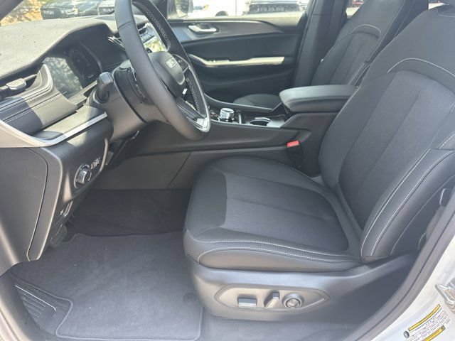 New 2026 Jeep Grand Cherokee Laredo X RWD image 9