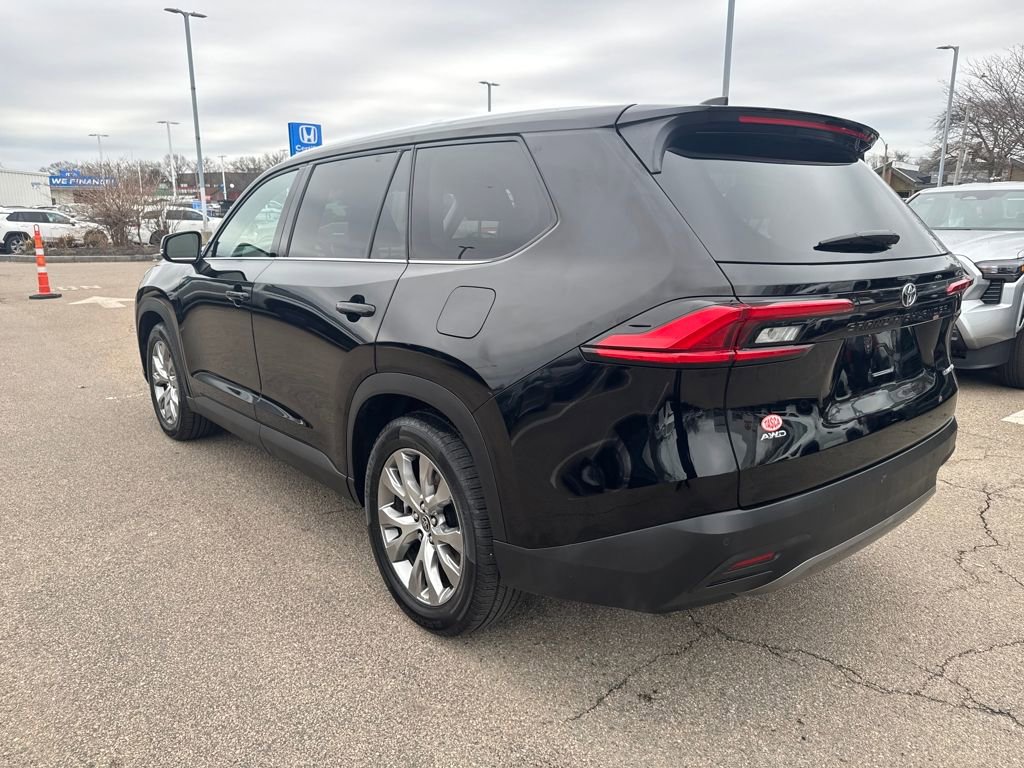 Used 2024 Toyota Grand Highlander Limited image 5