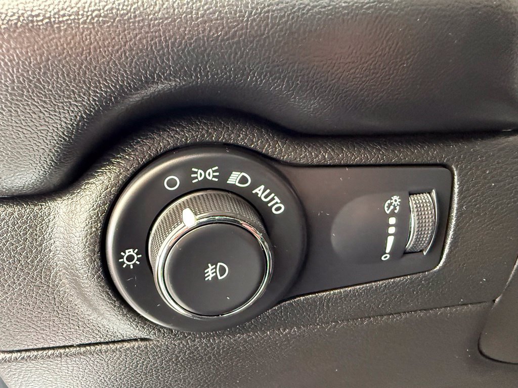 Used 2023 Dodge Durango GT AWD/4WD image 37
