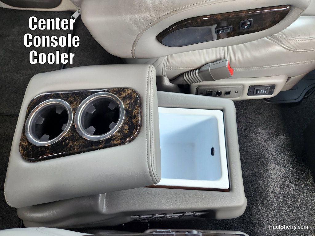 Used 2022 GMC Savana 2500 w/ Enhanced Convenience Package image 5