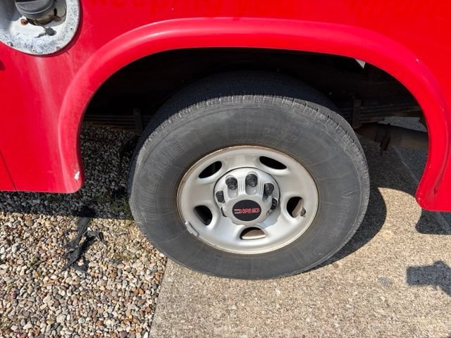 Used 2021 GMC Savana 3500 w/ Power Convenience Package RWD image 25
