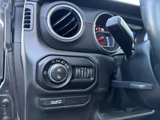 Used 2020 Jeep Gladiator Rubicon AWD/4WD image 17