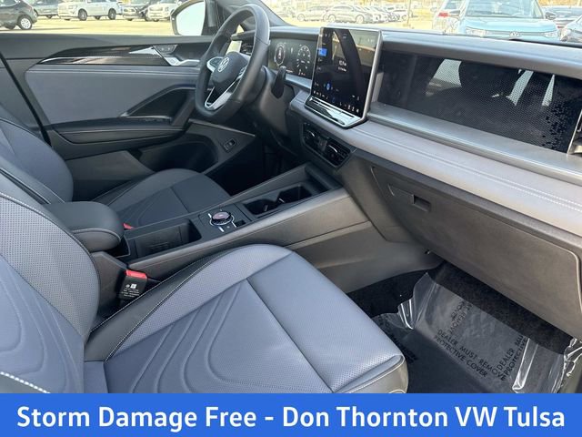 New 2026 Volkswagen Tiguan SE R-Line AWD/4WD image 17