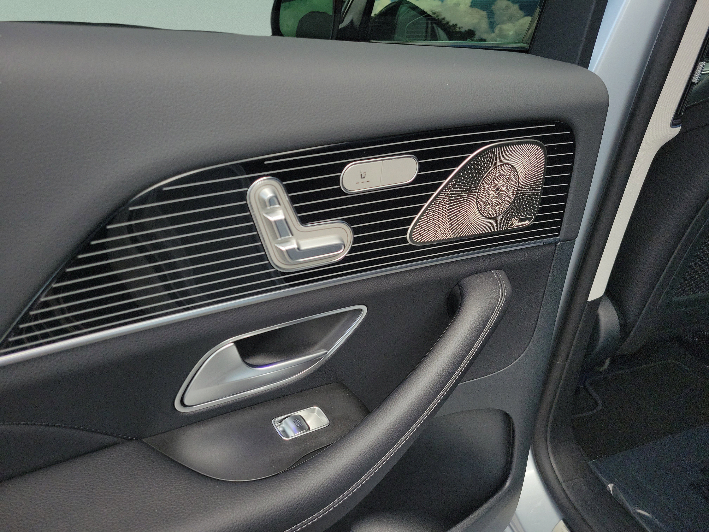New 2026 Mercedes-Benz GLS 450 4MATIC image 8