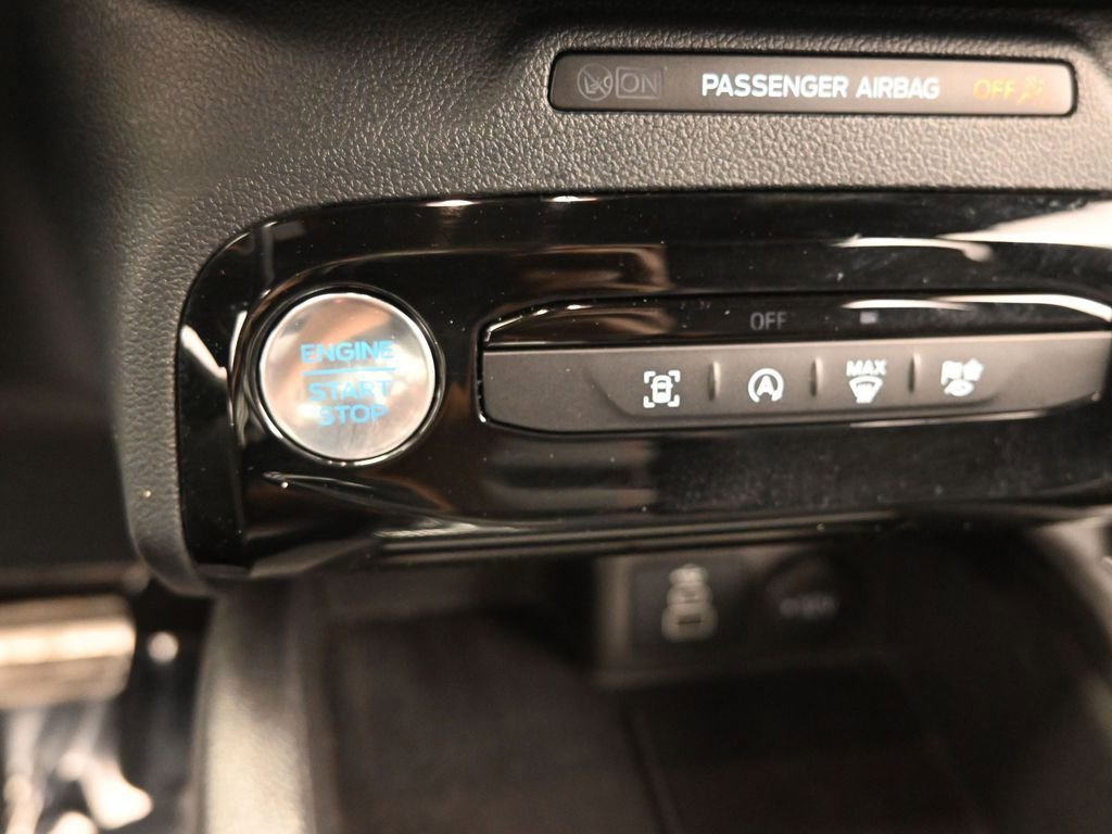 Used 2024 Ford Escape ST-Line w/ Tech Pack #1 AWD/4WD image 25
