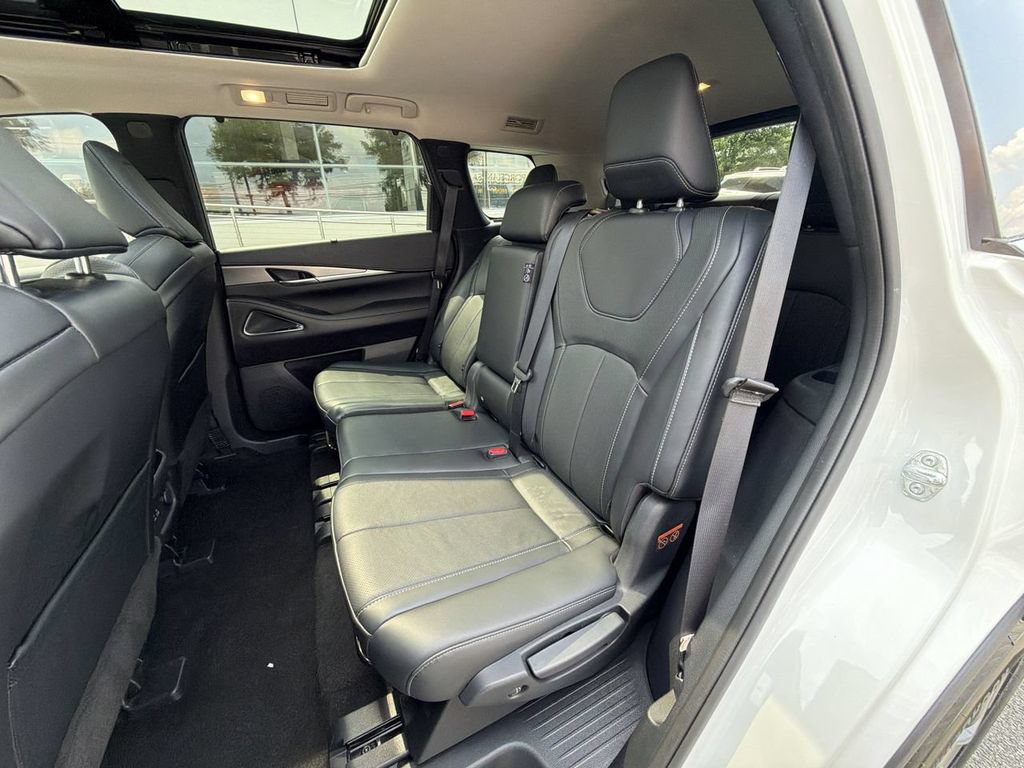 Certified 2023 INFINITI QX60 Luxe w/ Performance Audio Package AWD/4WD image 23