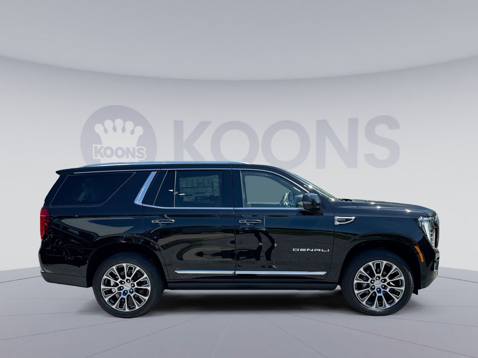 New 2026 GMC Yukon Denali w/ Denali Reserve Package AWD/4WD image 8