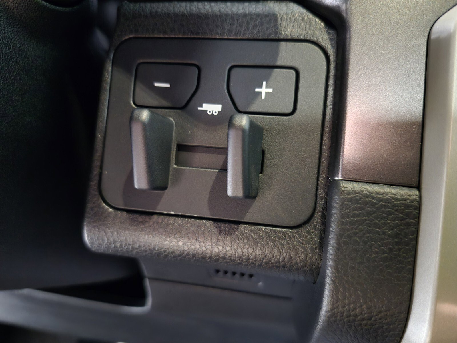 New 2025 Toyota Tacoma TRD Sport image 28