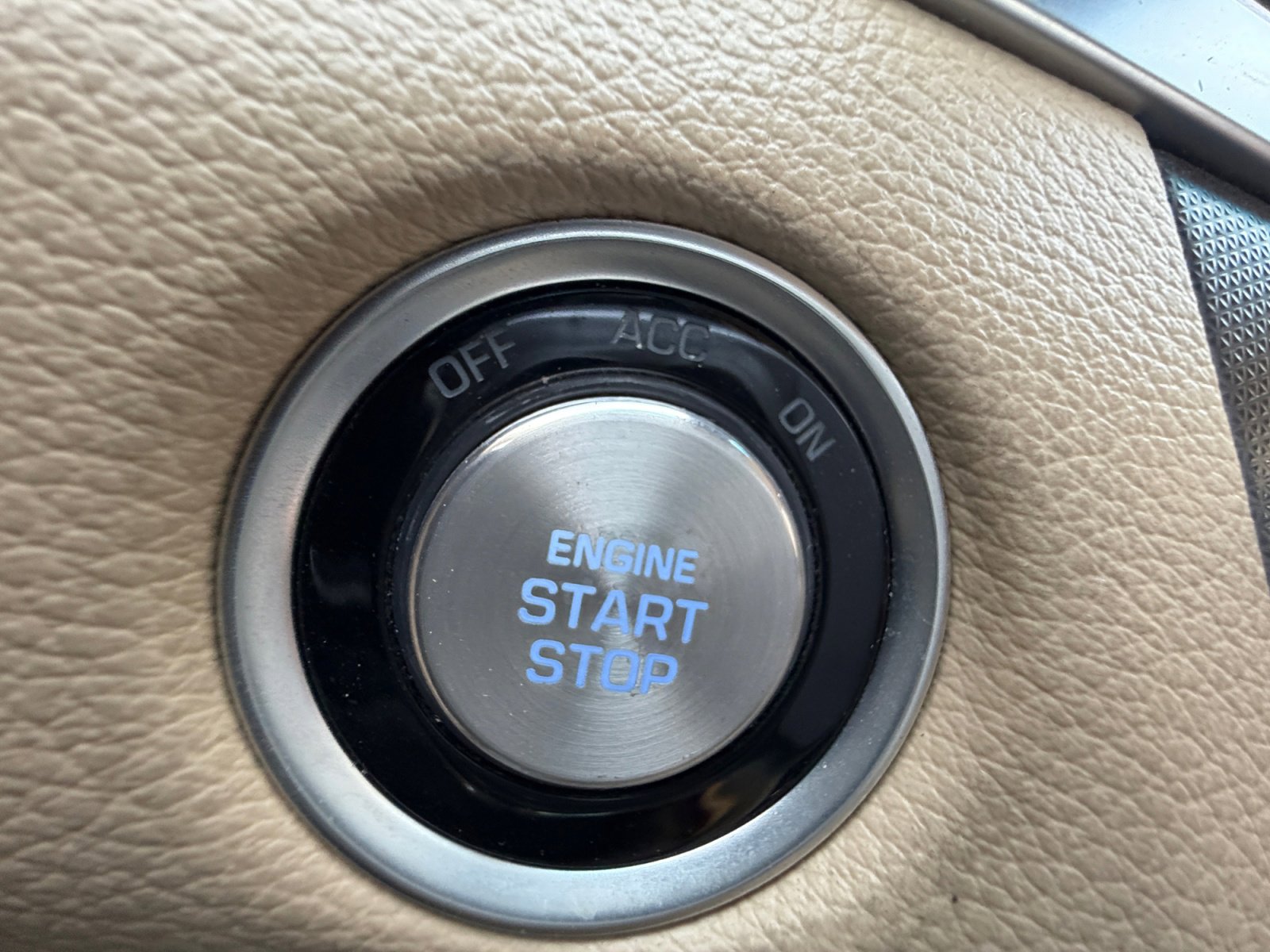 Used 2015 Hyundai Genesis 3.8 w/ Option Group 04 image 30