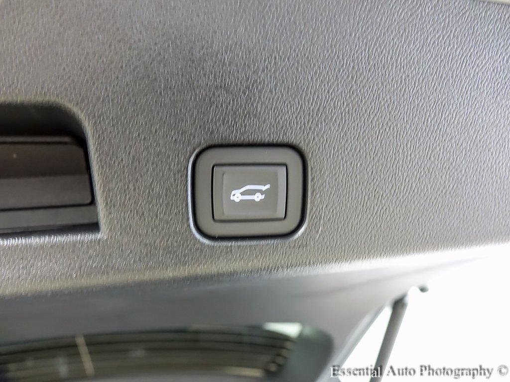 New 2026 Chevrolet Traverse RS w/ LPO, Floor Liner Package image 23