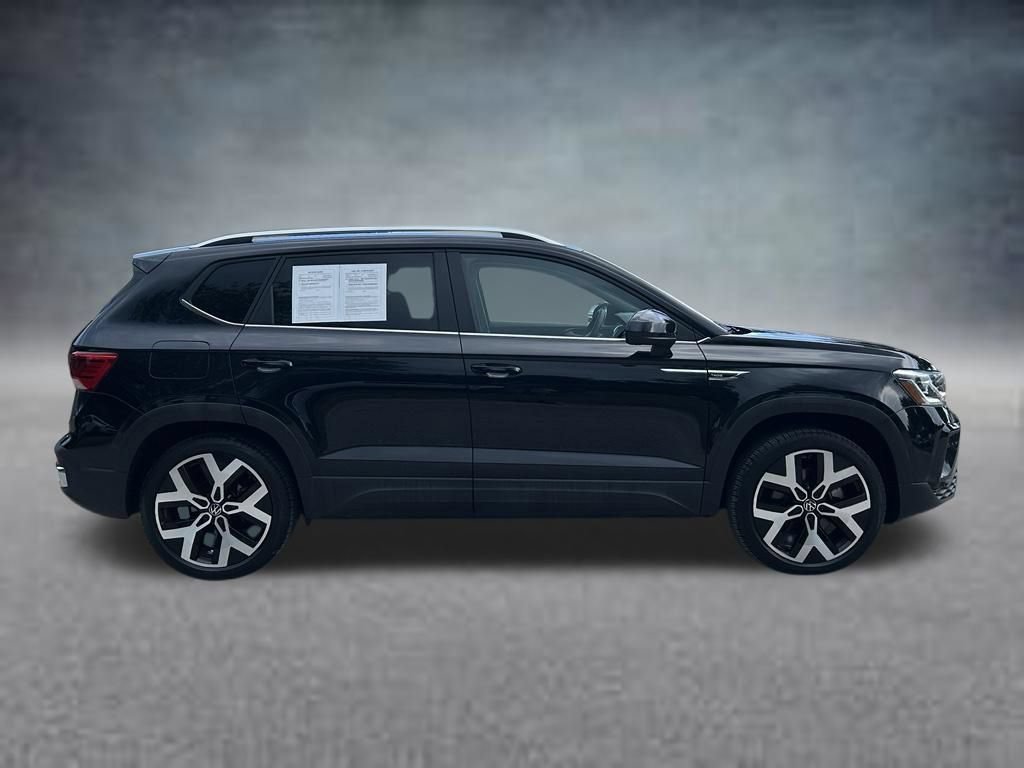 Certified 2023 Volkswagen Taos SEL AWD/4WD image 4
