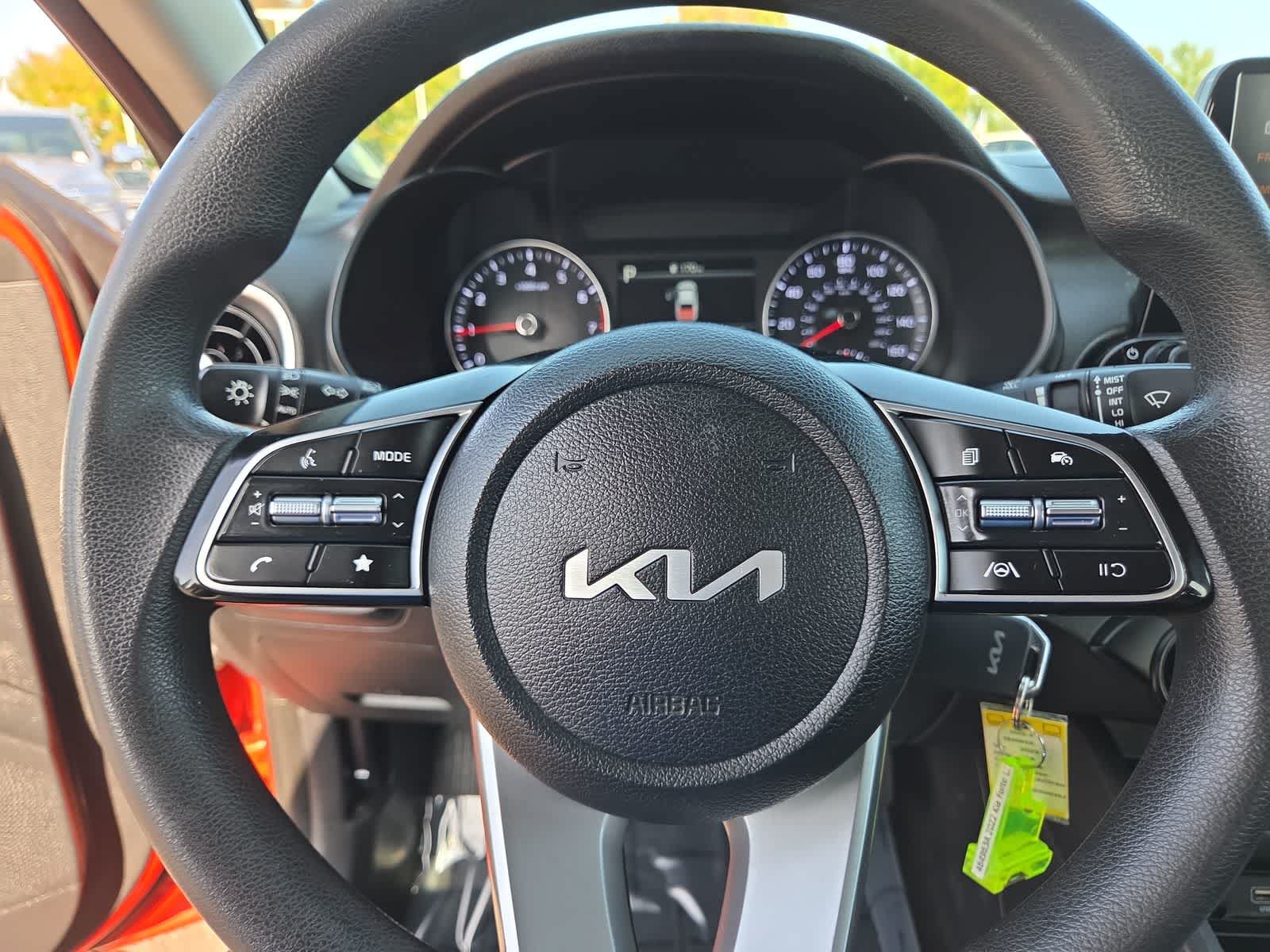 Used 2022 Kia Forte LXS FWD image 23