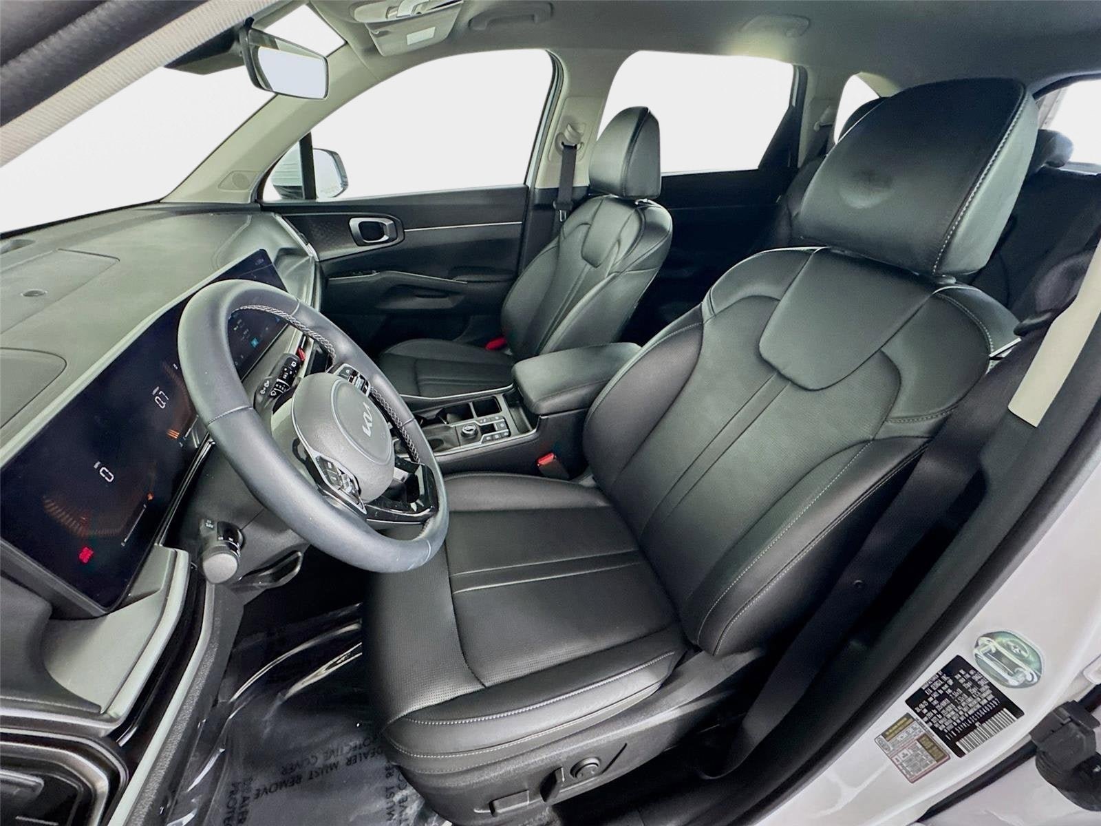 Certified 2025 Kia Sorento S FWD image 11