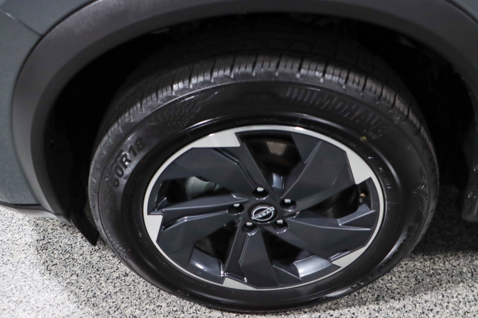 Used 2024 Nissan Rogue SV image 11