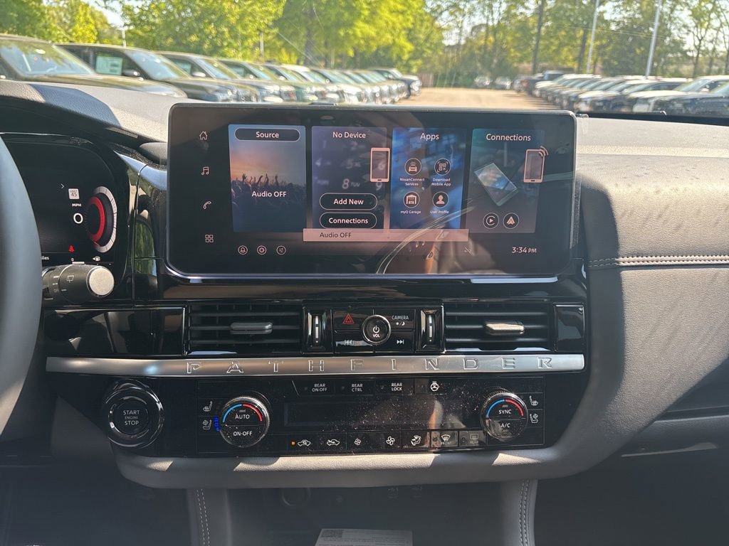 New 2026 Nissan Pathfinder Platinum image 11