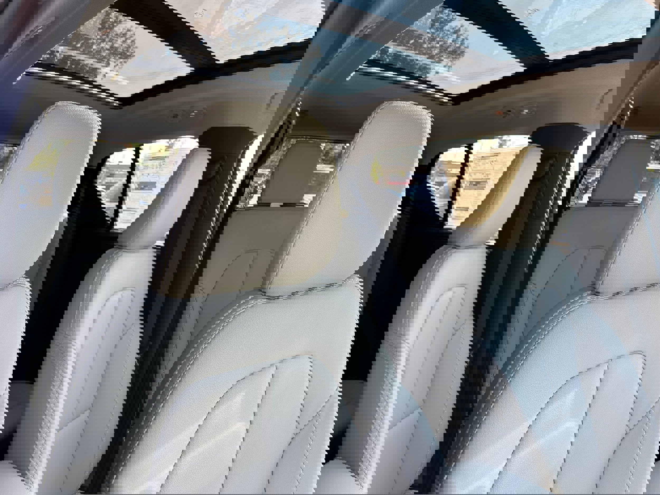 New 2026 Volvo XC40 B5 Plus w/ Protection Package Premier image 9