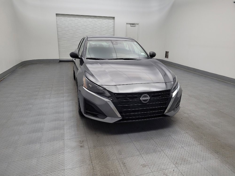 Used 2024 Nissan Altima 2.5 SV image 14