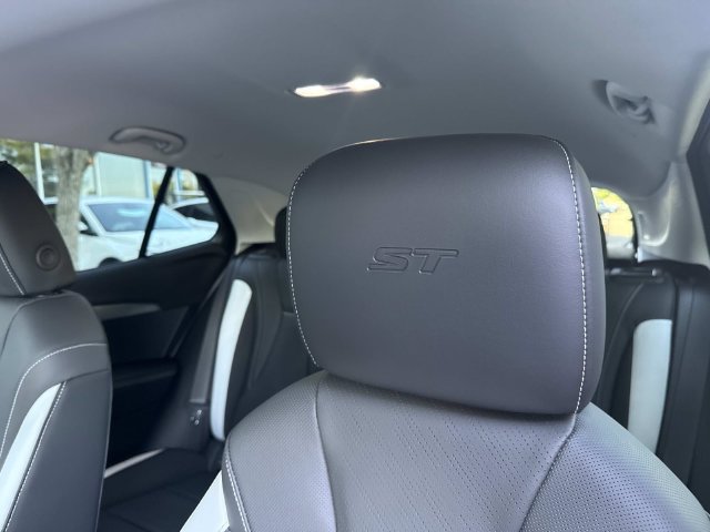 New 2026 Buick Envision Sport Touring AWD/4WD image 10