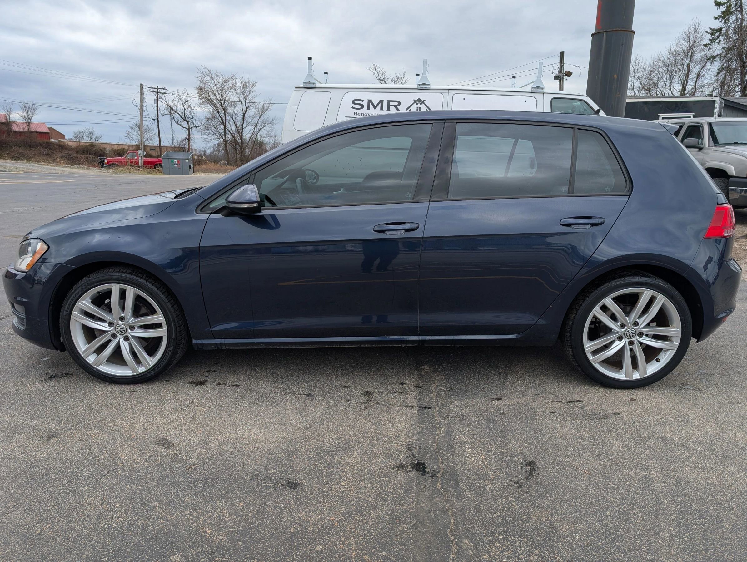 Used 2015 Volkswagen Golf TDI S image 2