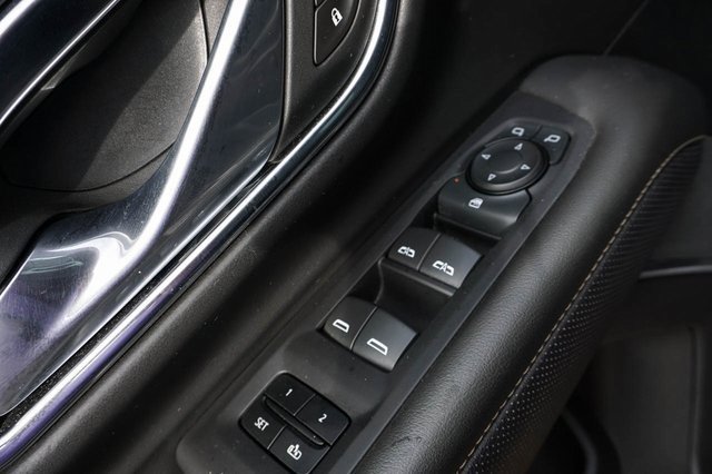 Used 2024 GMC Yukon SLT image 14