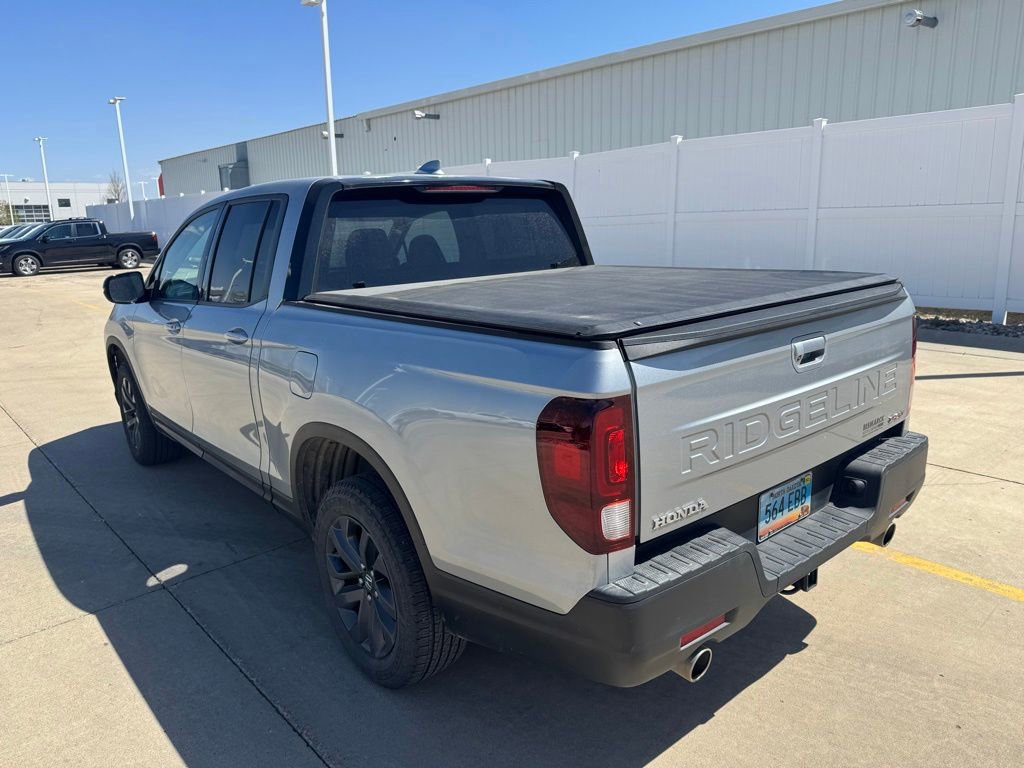 Used 2025 Honda Ridgeline Sport image 6