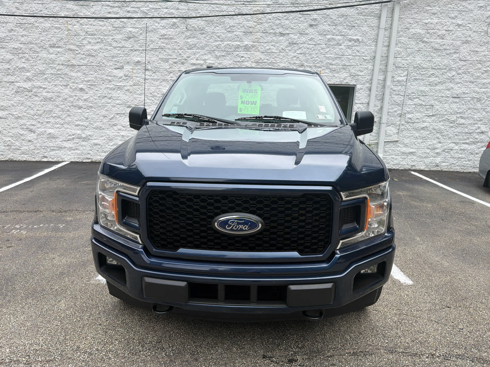 Used 2018 Ford F150 XL w/ Equipment Group 101A Mid AWD/4WD image 3