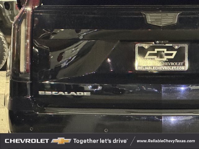 Used 2023 Cadillac Escalade ESV Sport AWD/4WD image 7