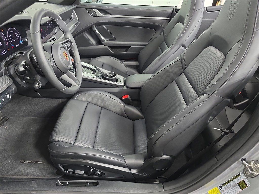 Certified 2025 Porsche 911 Carrera image 5