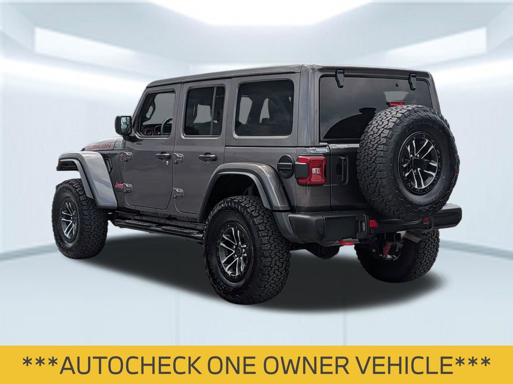 Used 2025 Jeep Wrangler Unlimited Rubicon image 2