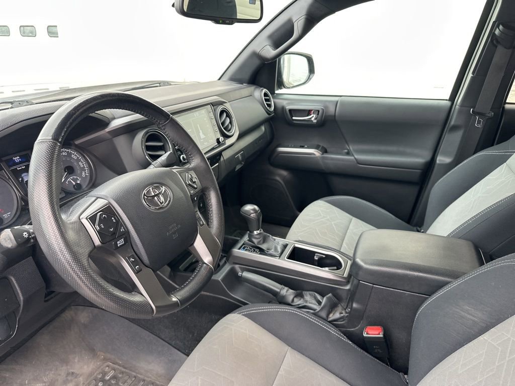 Used 2023 Toyota Tacoma TRD Off-Road AWD/4WD image 13