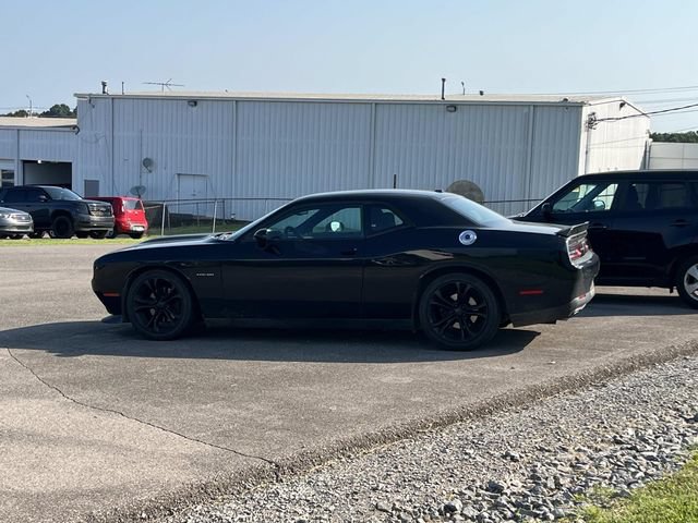 Used 2020 Dodge Challenger R/T RWD image 6