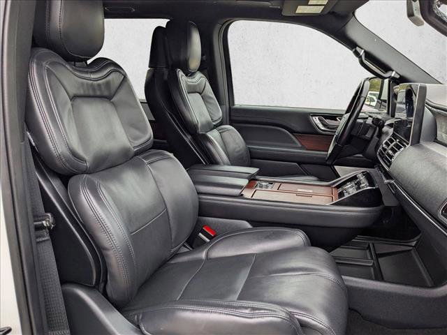 Used 2024 Lincoln Navigator L Reserve image 30