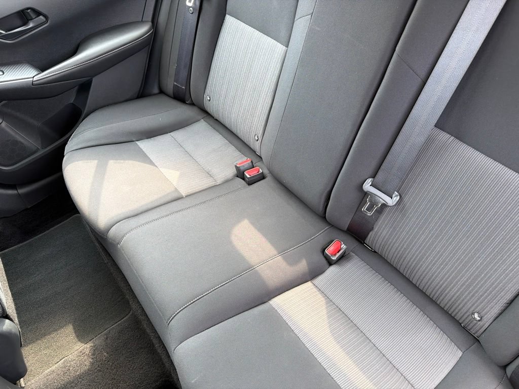 Used 2025 Nissan Sentra SV FWD image 14