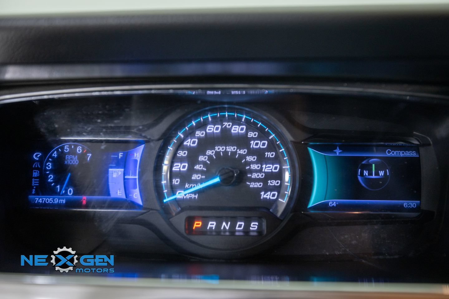 Used 2013 Ford Taurus SEL FWD image 16